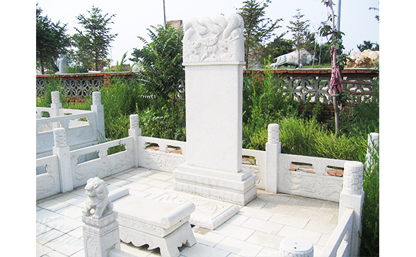 墓園碑型